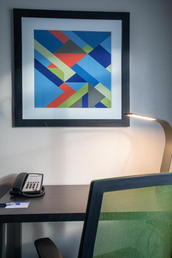 Standard Room,1028354968:JPEG