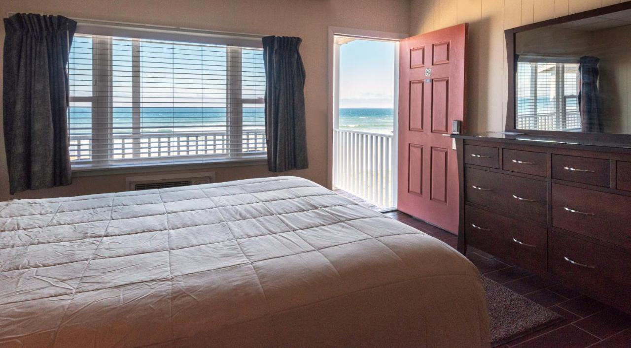 Queen Room Two Queen Beds Ocean View Kitchenette