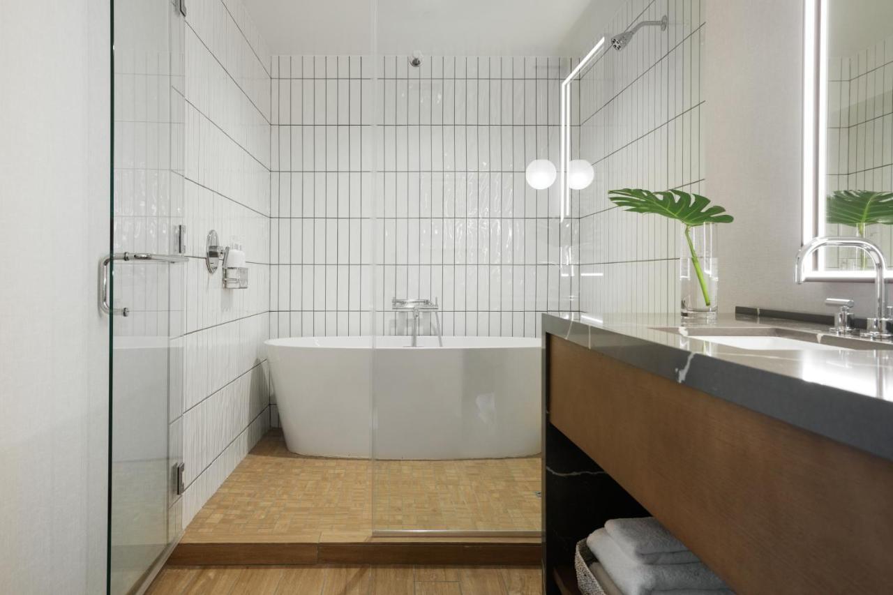 One-Bedroom Suite