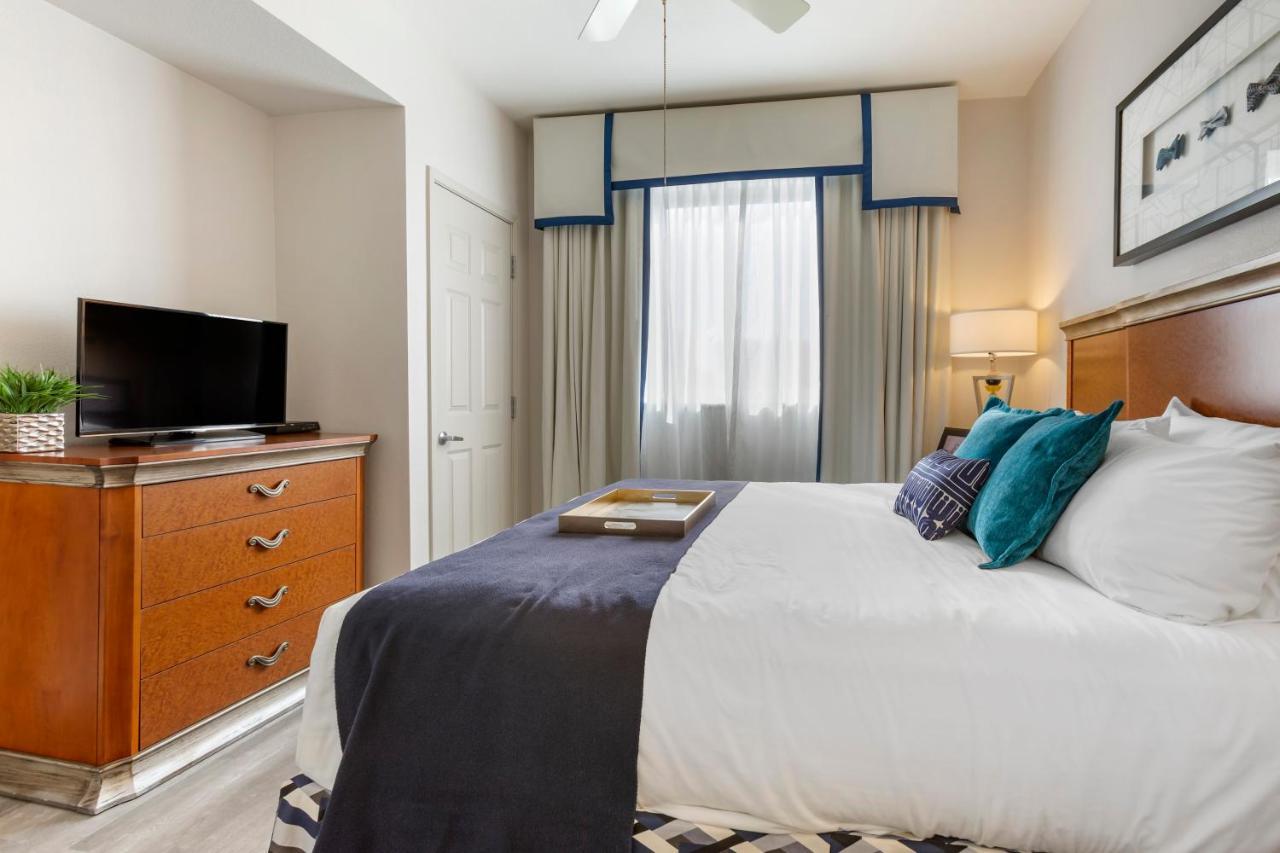 One Bedroom Deluxe,1178976709:JPEG