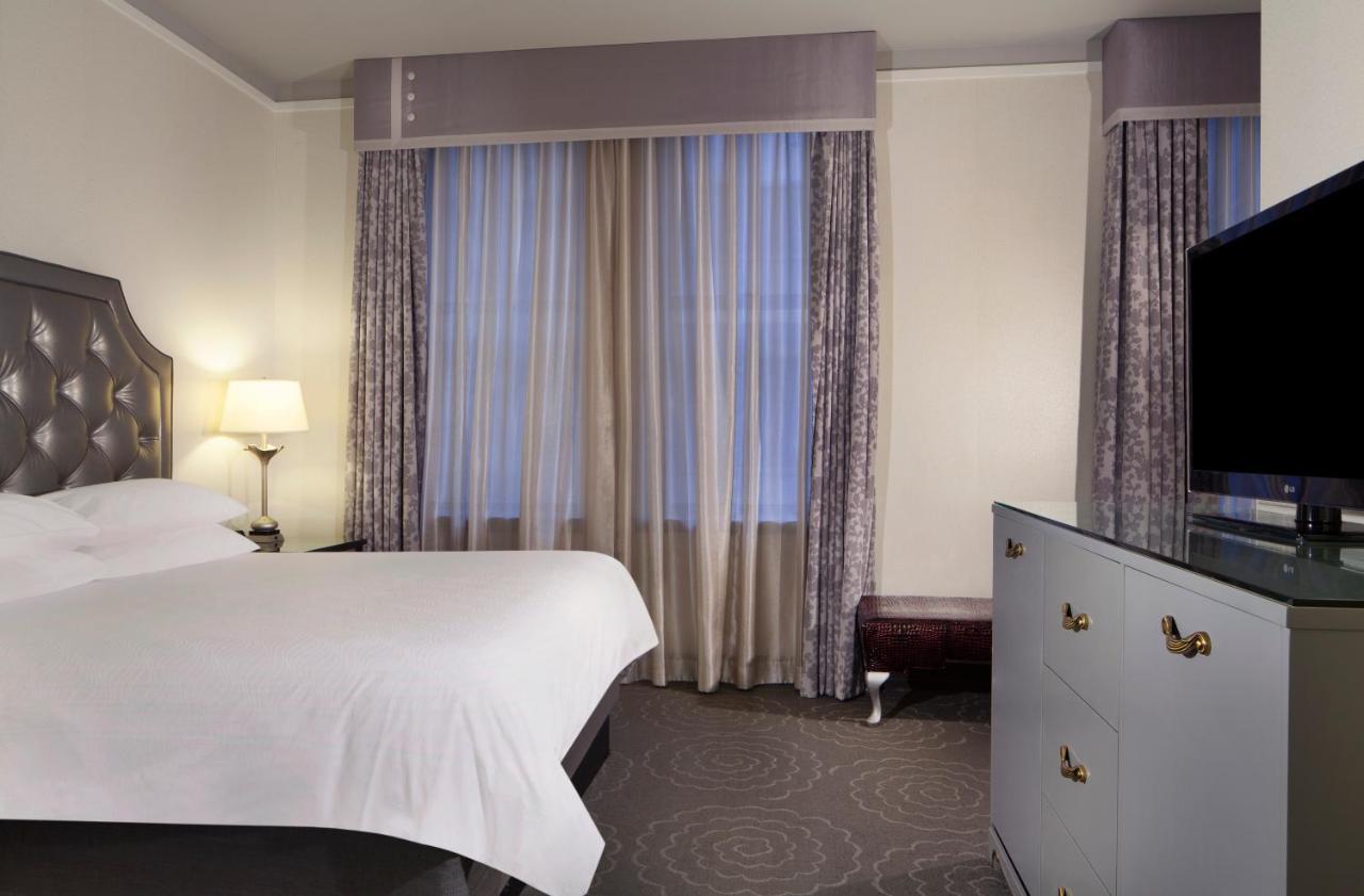 Deluxe Zimmer mit Kingsize-Bett