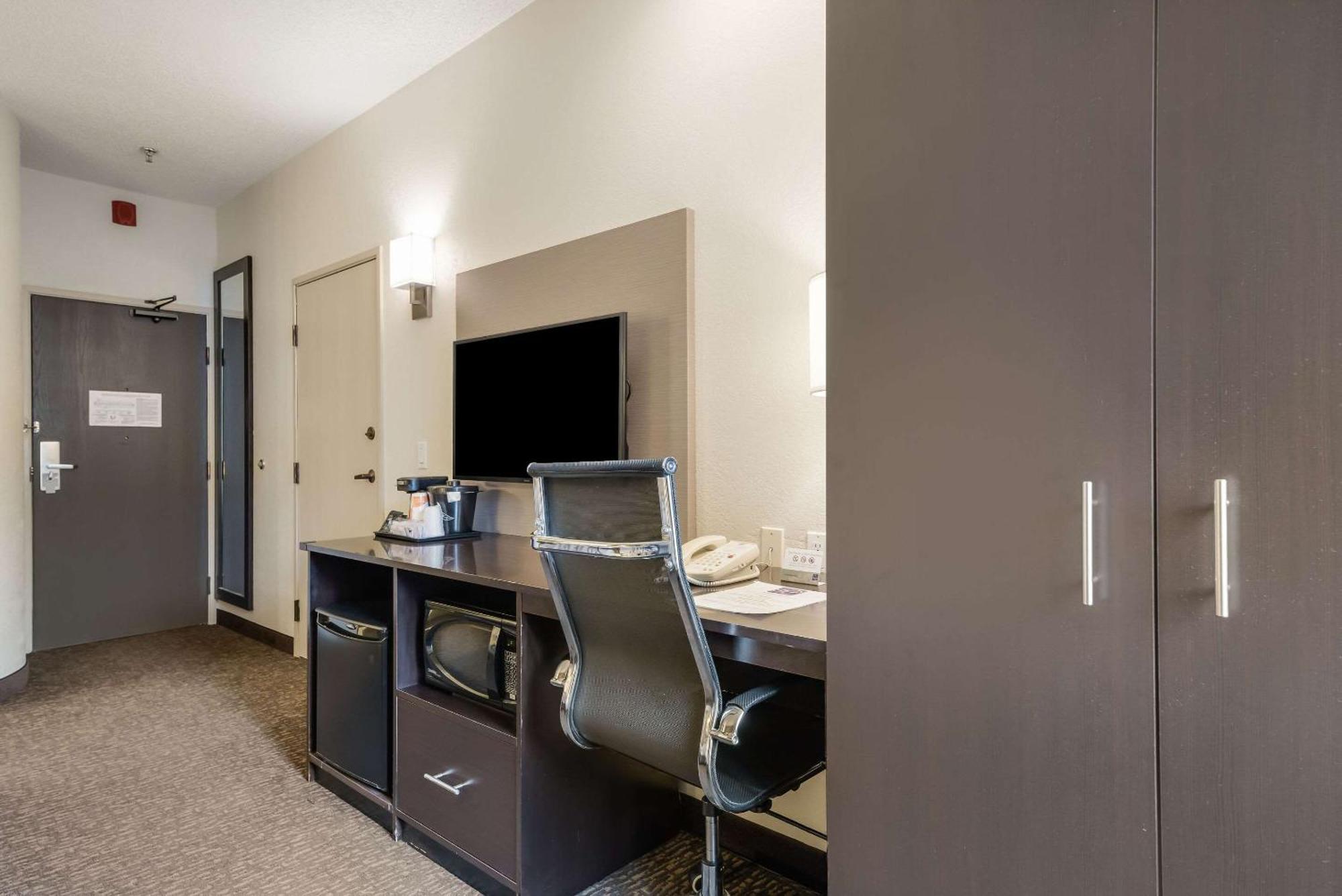 Zimmer mit 2 Queensize-Betten