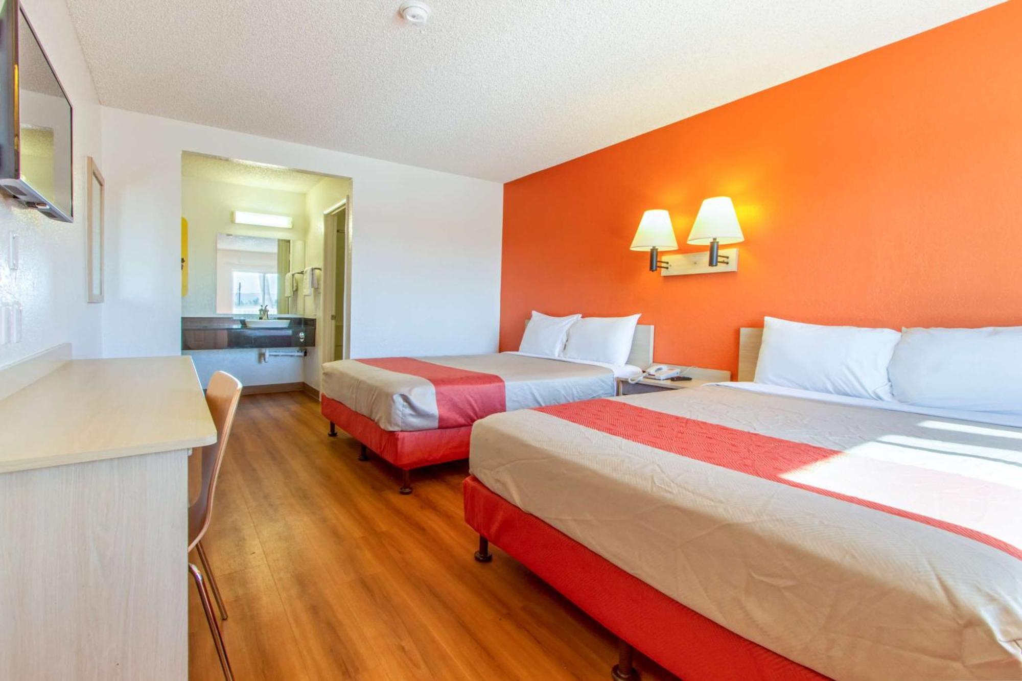 Queen Zimmer mit 2 Queensize-Betten - behindertengerecht