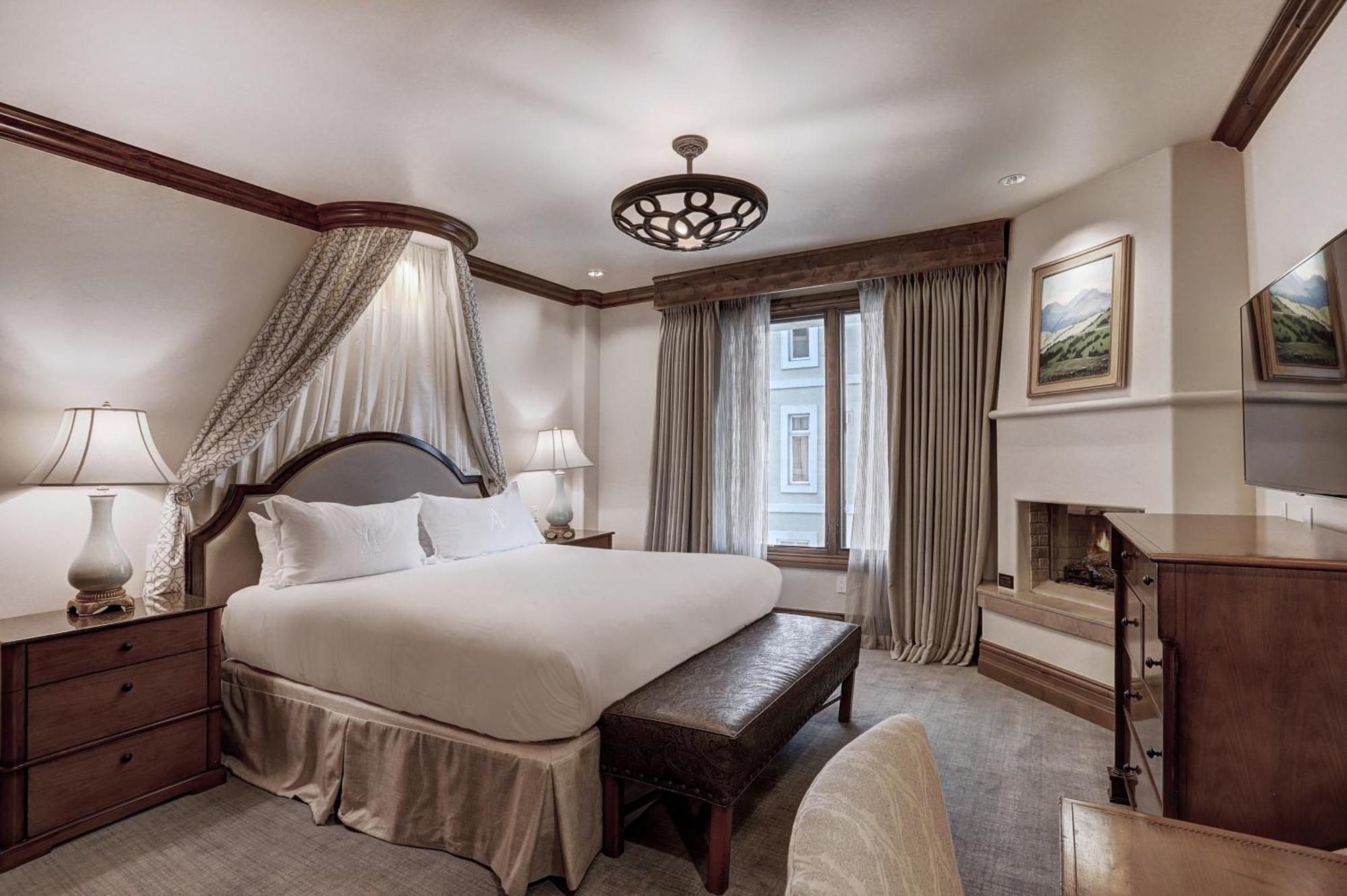 Quarto Superior com Cama King-size
