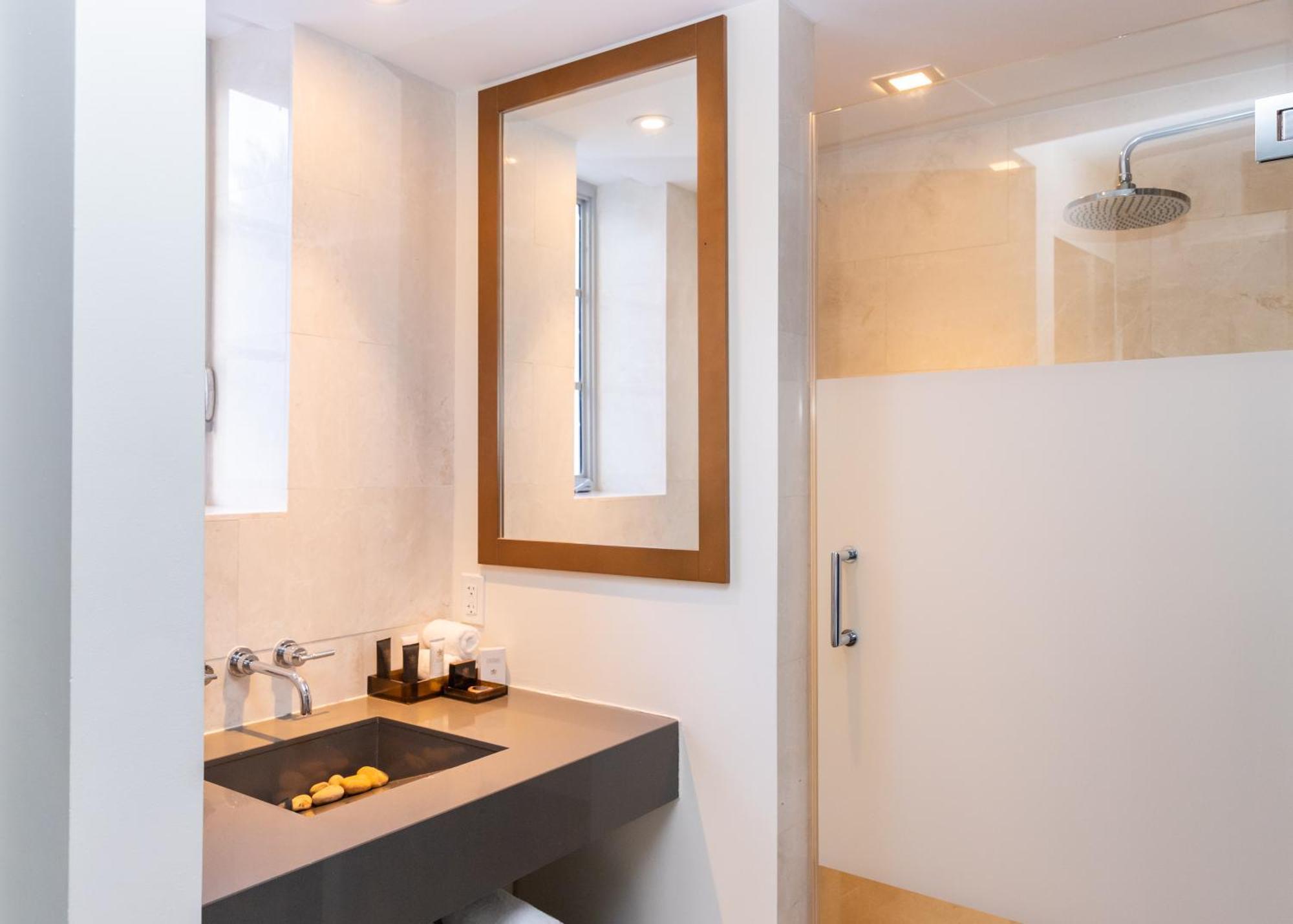 Habitación Doble Premium con vistas a la ciudad - Cama grande