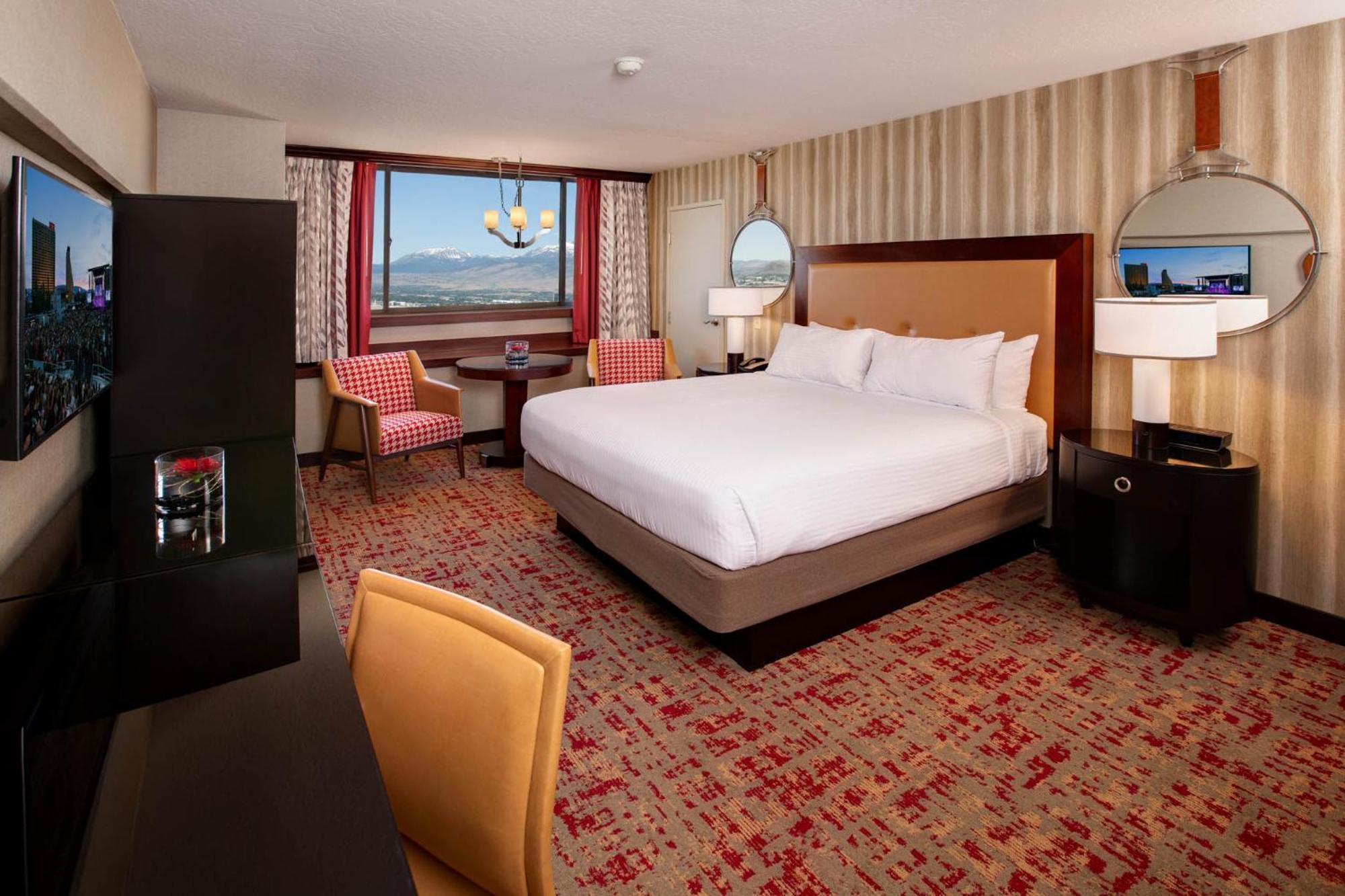 Casino Tower Remodeled King,1233213701:JPEG