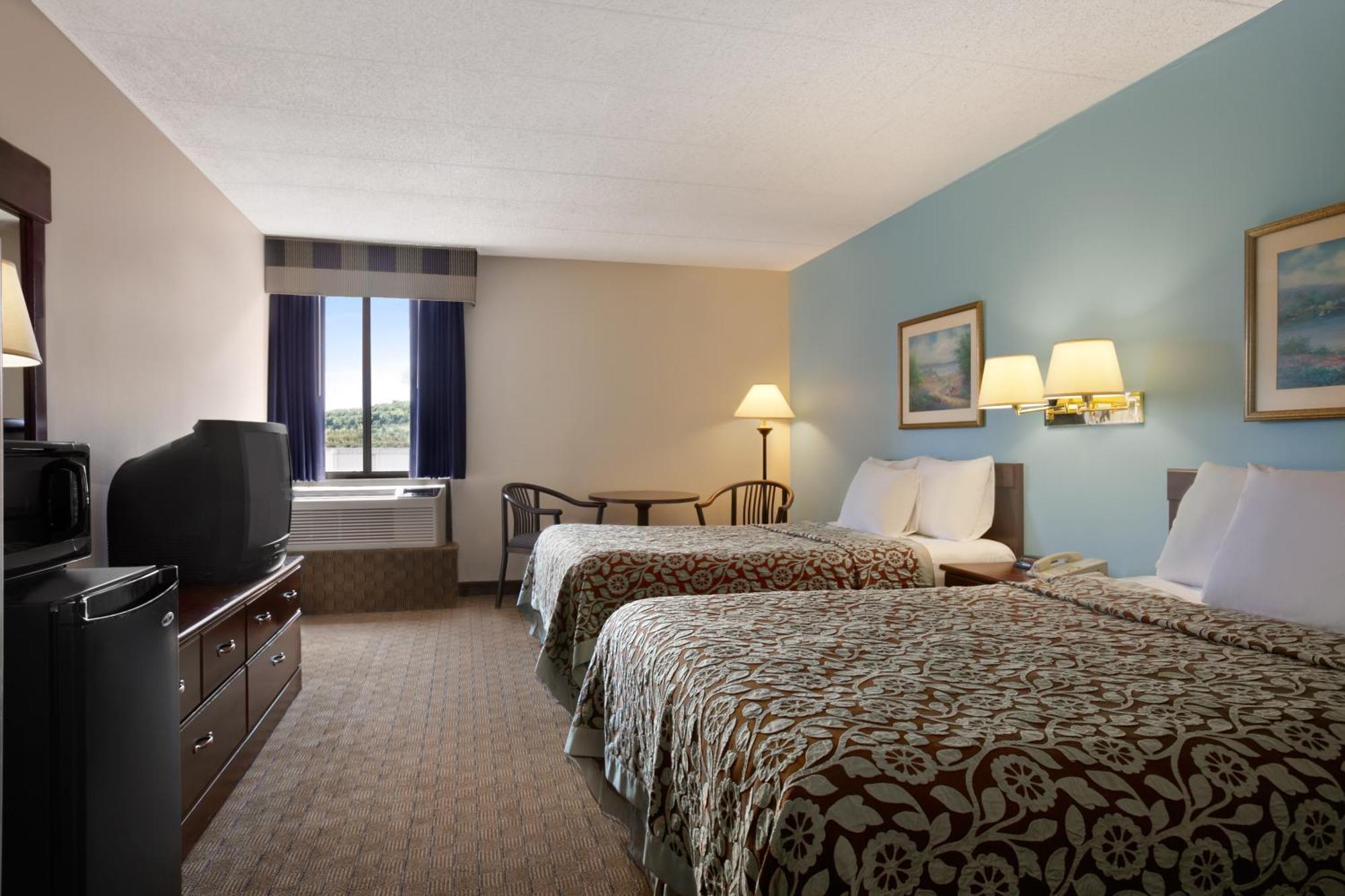 Deluxe Double Room Two Double Beds Non-Smoking