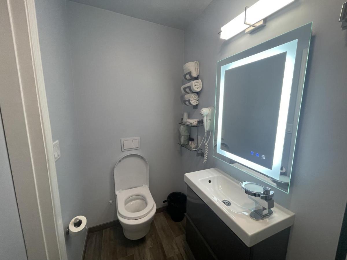 Camera Singola con Bagno Privato