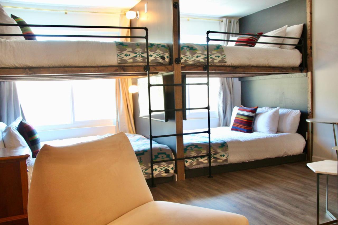 Deluxe Family Suite,1234201385:JPEG