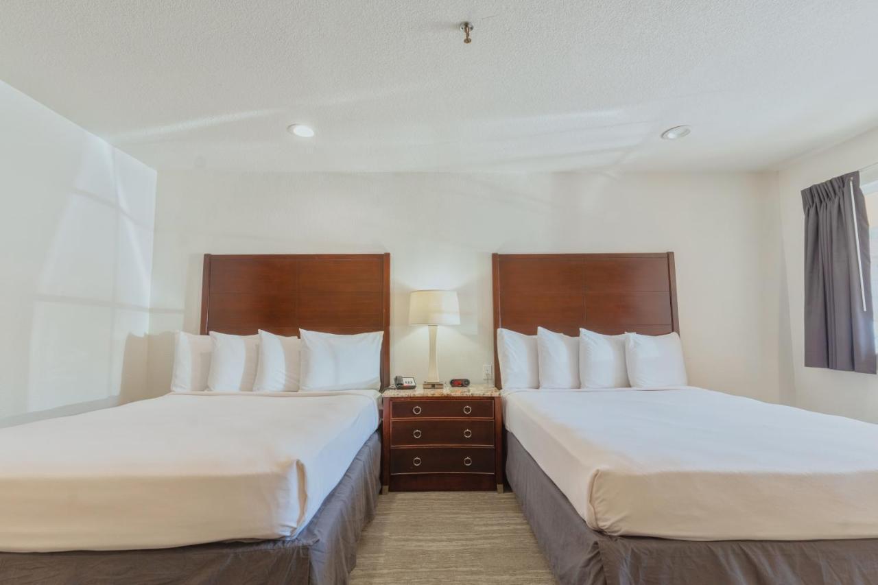 Standard Queen Room Two Queen Beds