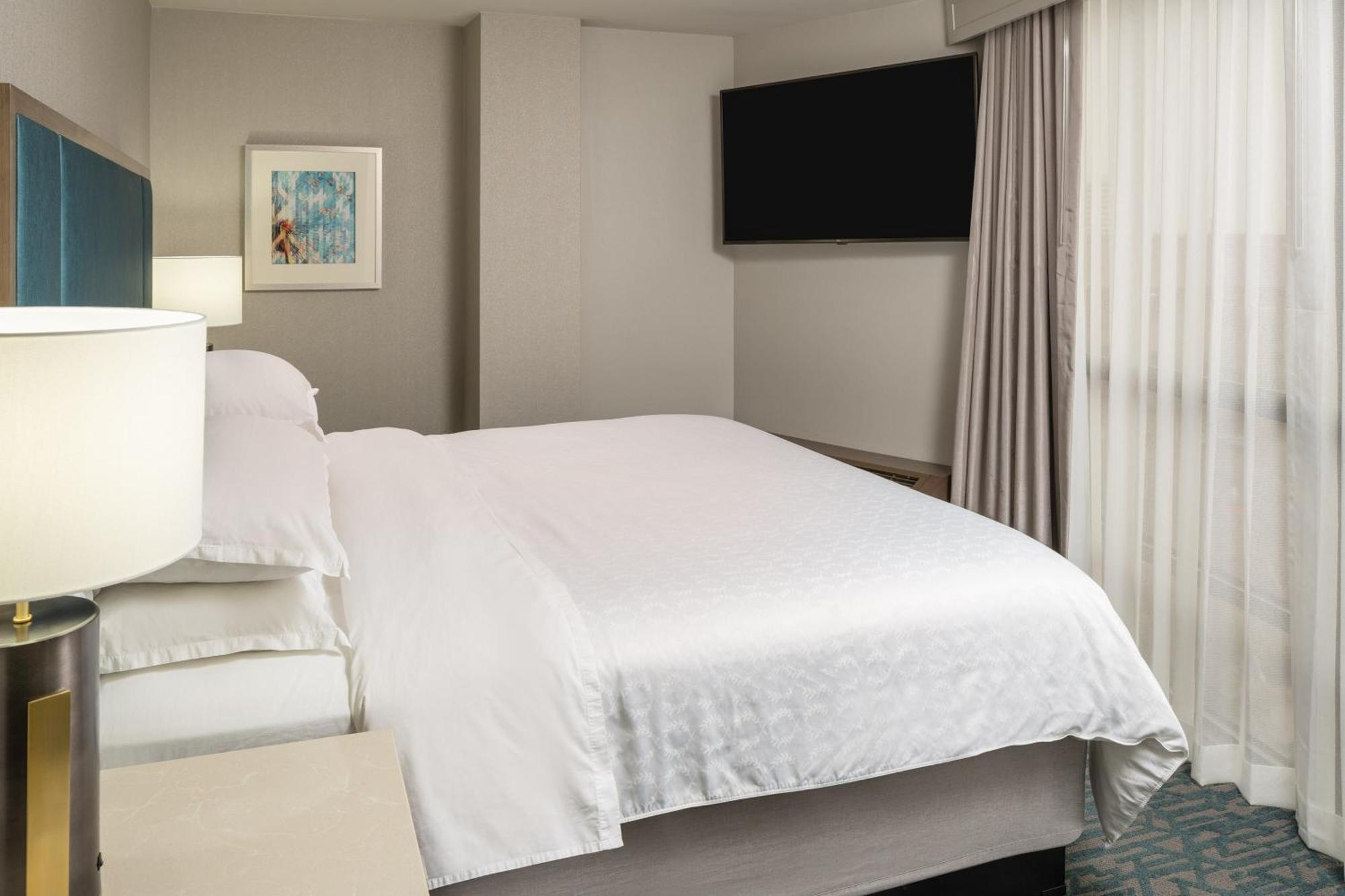 Suite Junior con 1 cama extragrande - Planta club