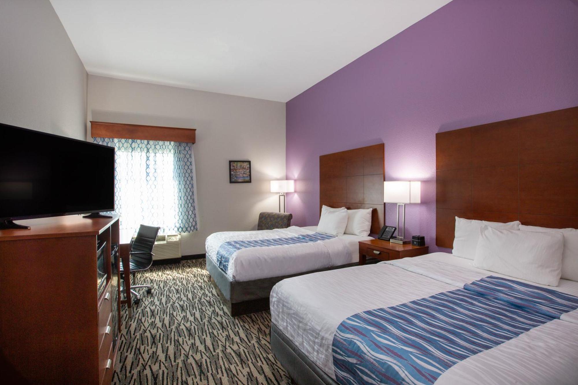 Queen Room Two Queen Beds Mobility or Hearing Access Non-Smoking