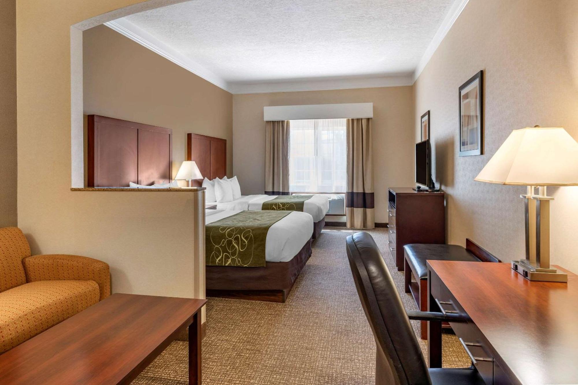 Suite with Two Queen Beds - Accessible/Non-Smoking