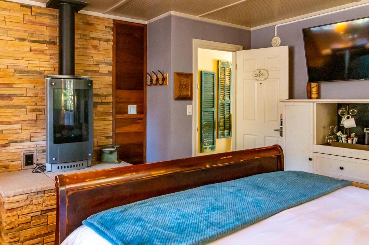 Standard Zimmer mit Kingsize-Bett