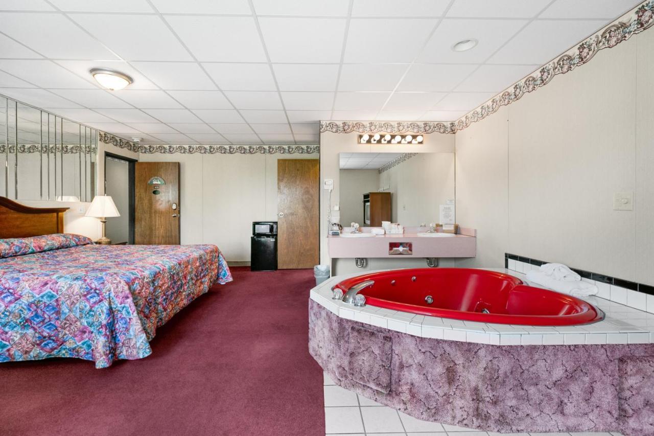 Superior King Suite