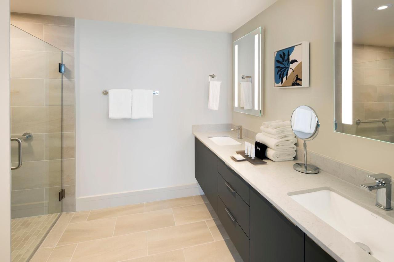 2 Bedroom Ocean & City South View Residence