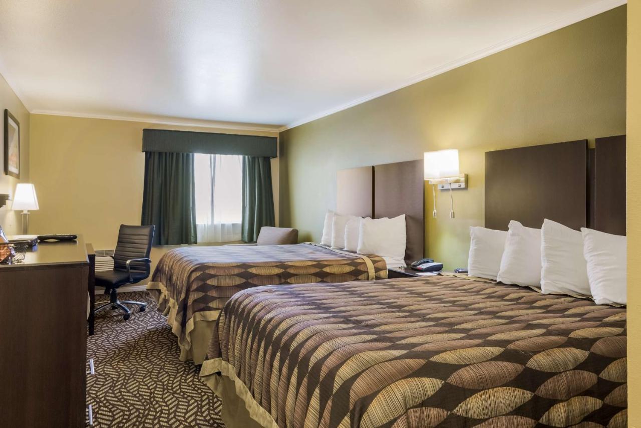 Chambre avec 2 Grands Lits Queen-Size