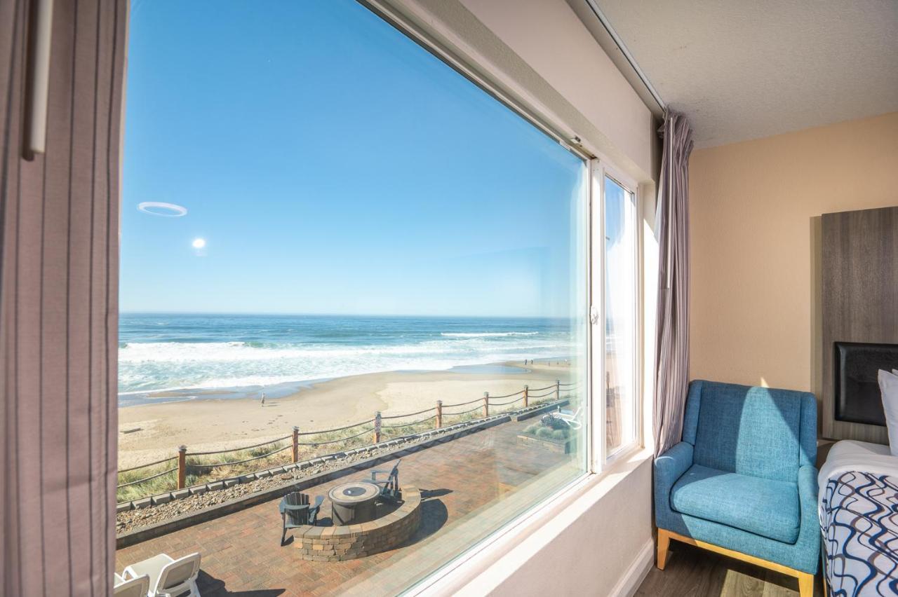 Queen Bed Ocean View Upper Floor
