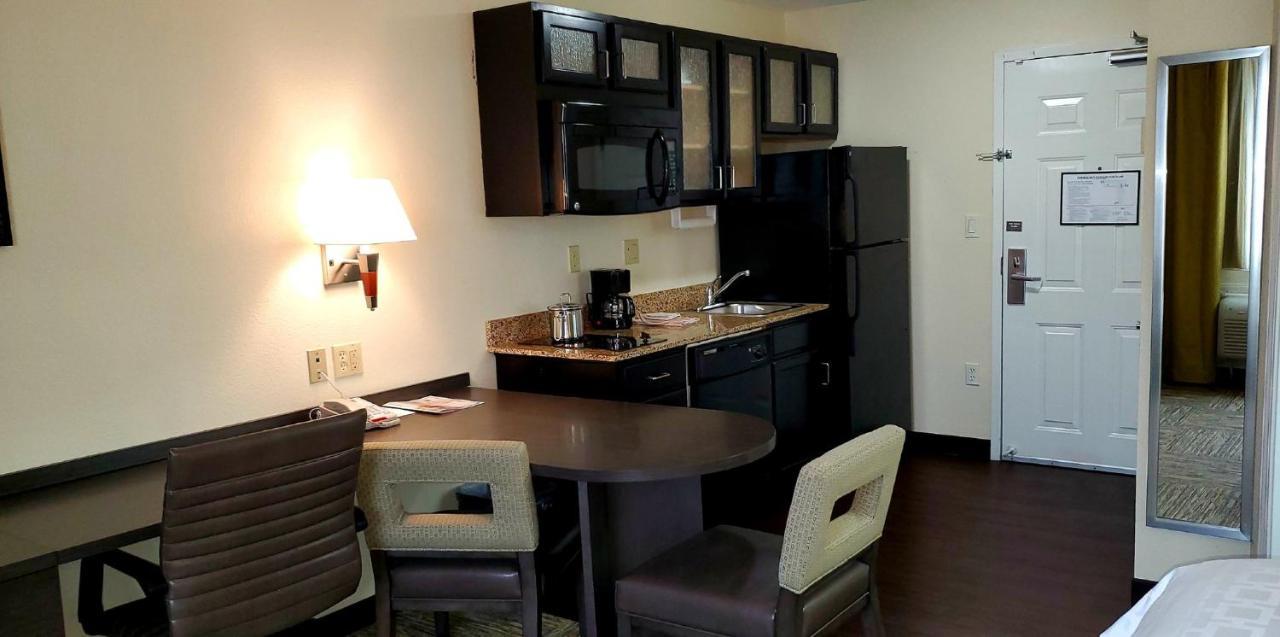 Studio Queen Suite,1349824909:JPEG