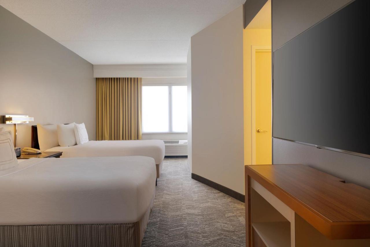 Double Suite Two Double Beds Bathtub Transfer Shower Sofa Bed Mobility Access or Hearing Accessible