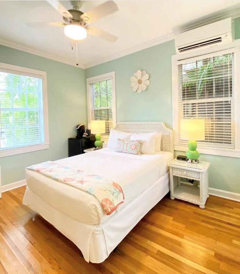 Standard Queen Room,1368765140:JPEG