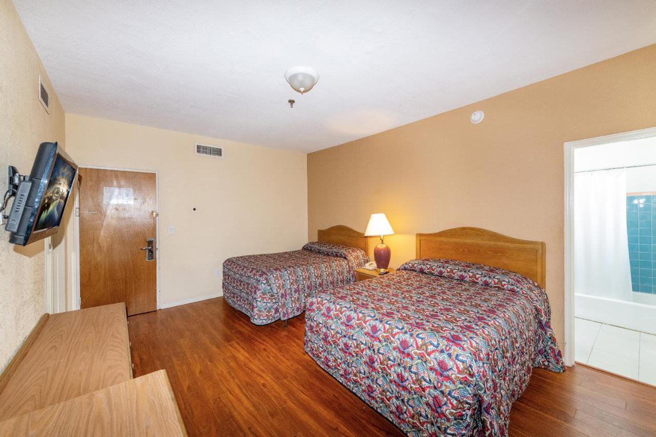 Double Suite,699028179:JPEG