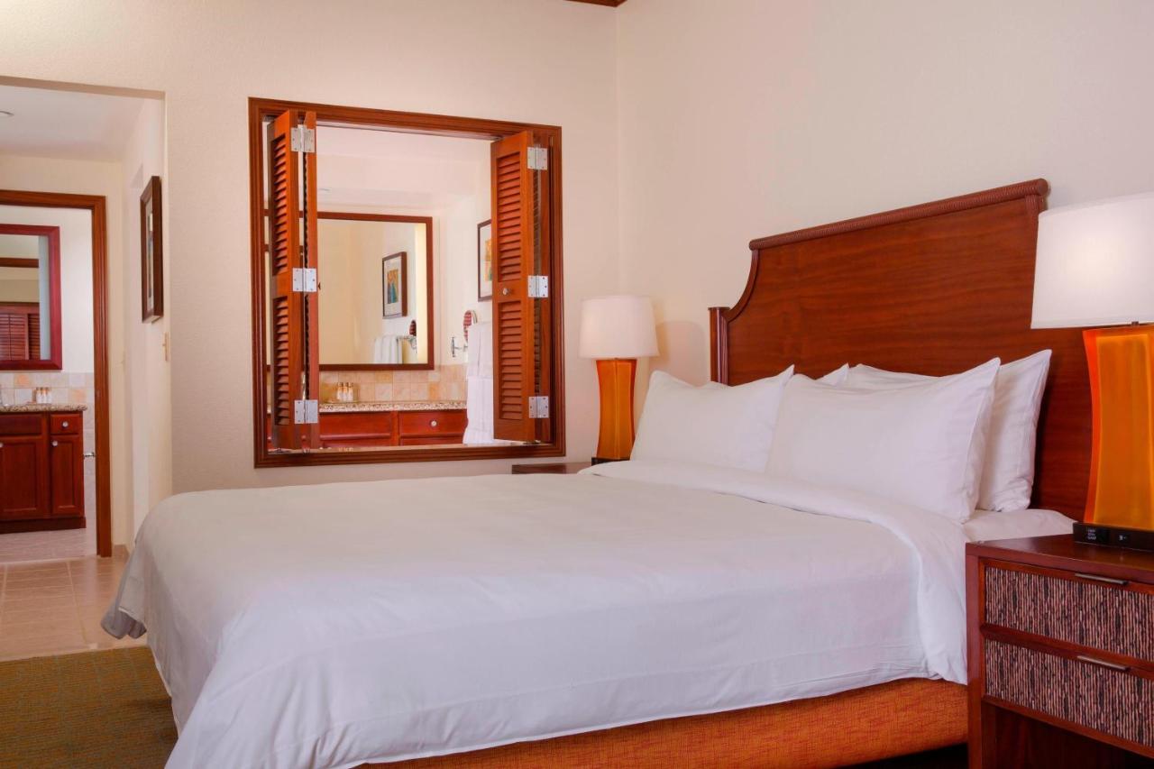 Two-Bedroom Villa Sofa Beds Balcony Mountain View