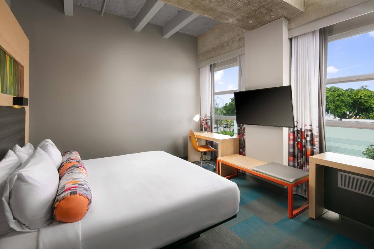 Quarto Savvy com 1 Cama King-size