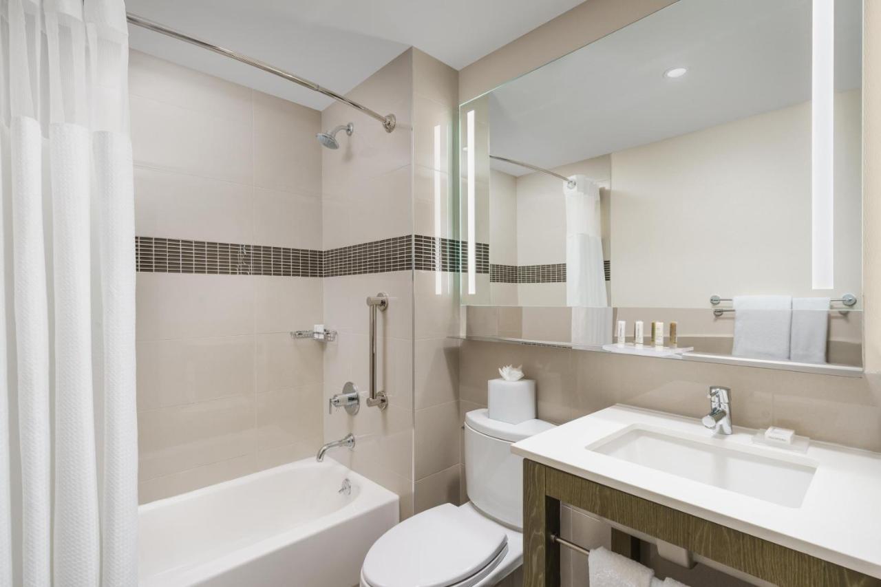 Estudio Deluxe con 2 camas grandes y vistas a la ciudad