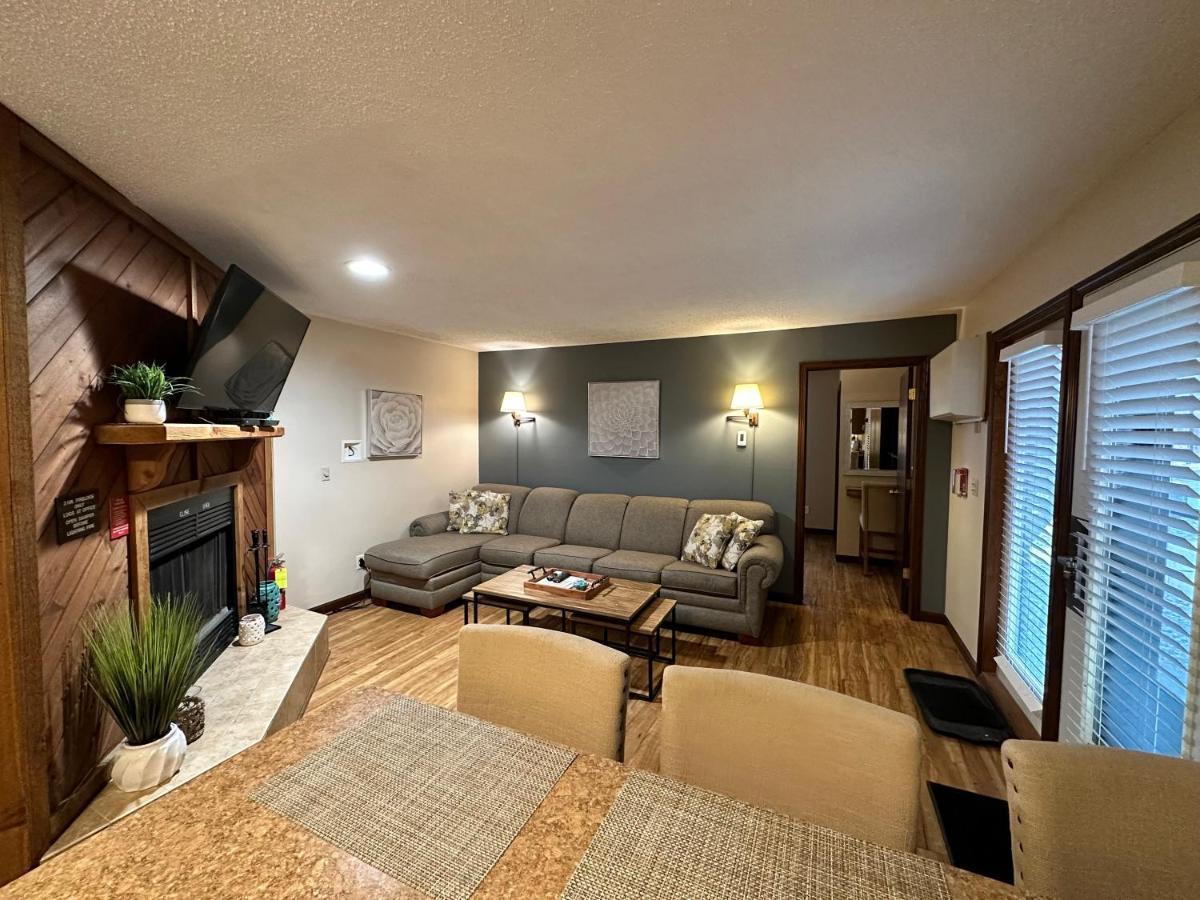 Two Bedroom One Bathroom Gardenside