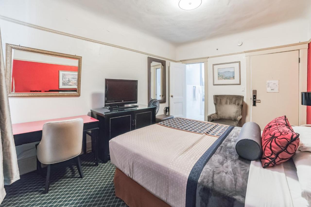 Chambre Lit Queen-Size
