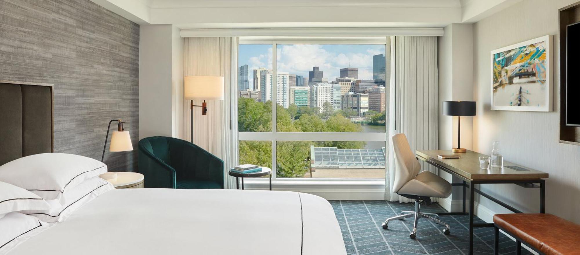 Essential King Room with View,1661638321:JPEG