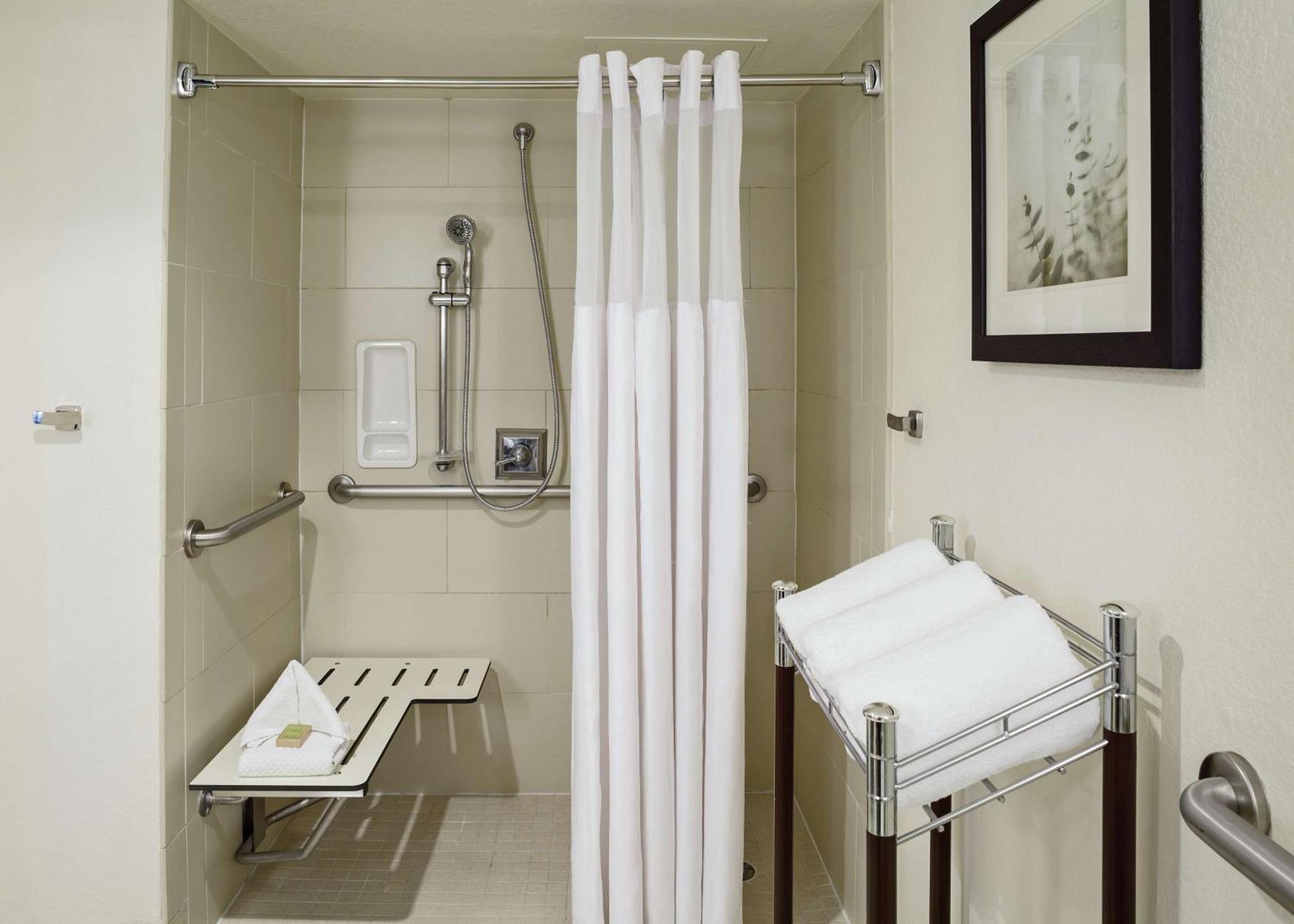 Double Room Two Double Beds Roll Shower or Non-Smoking,1557444325:JPEG