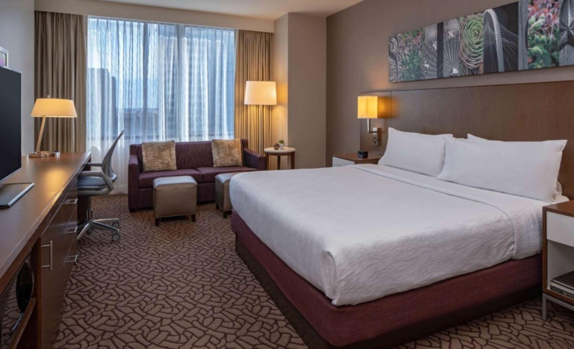 Deluxe King Room with Sofa Bed,1438447225:JPEG