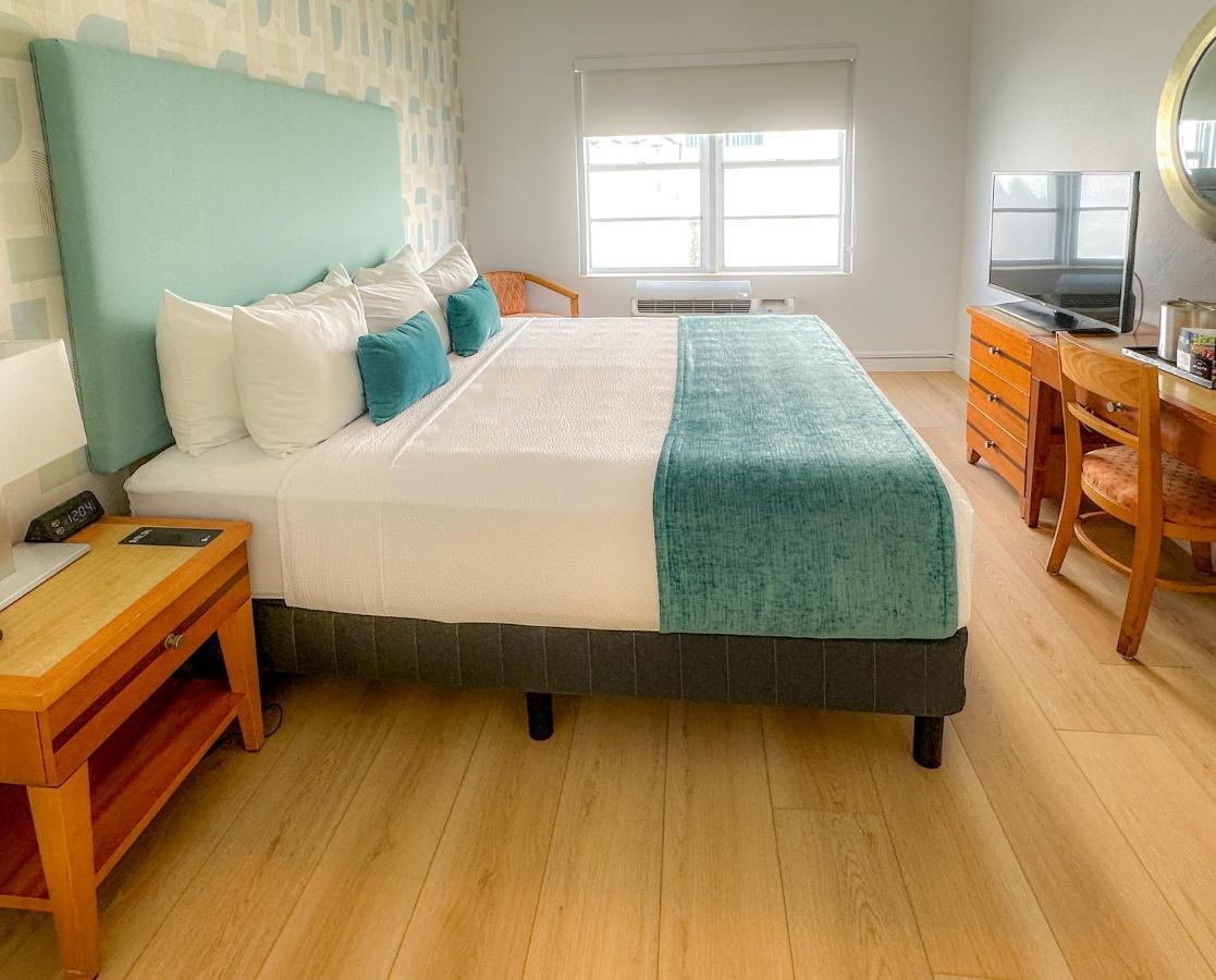 Classic King Room,1498553563:JPEG