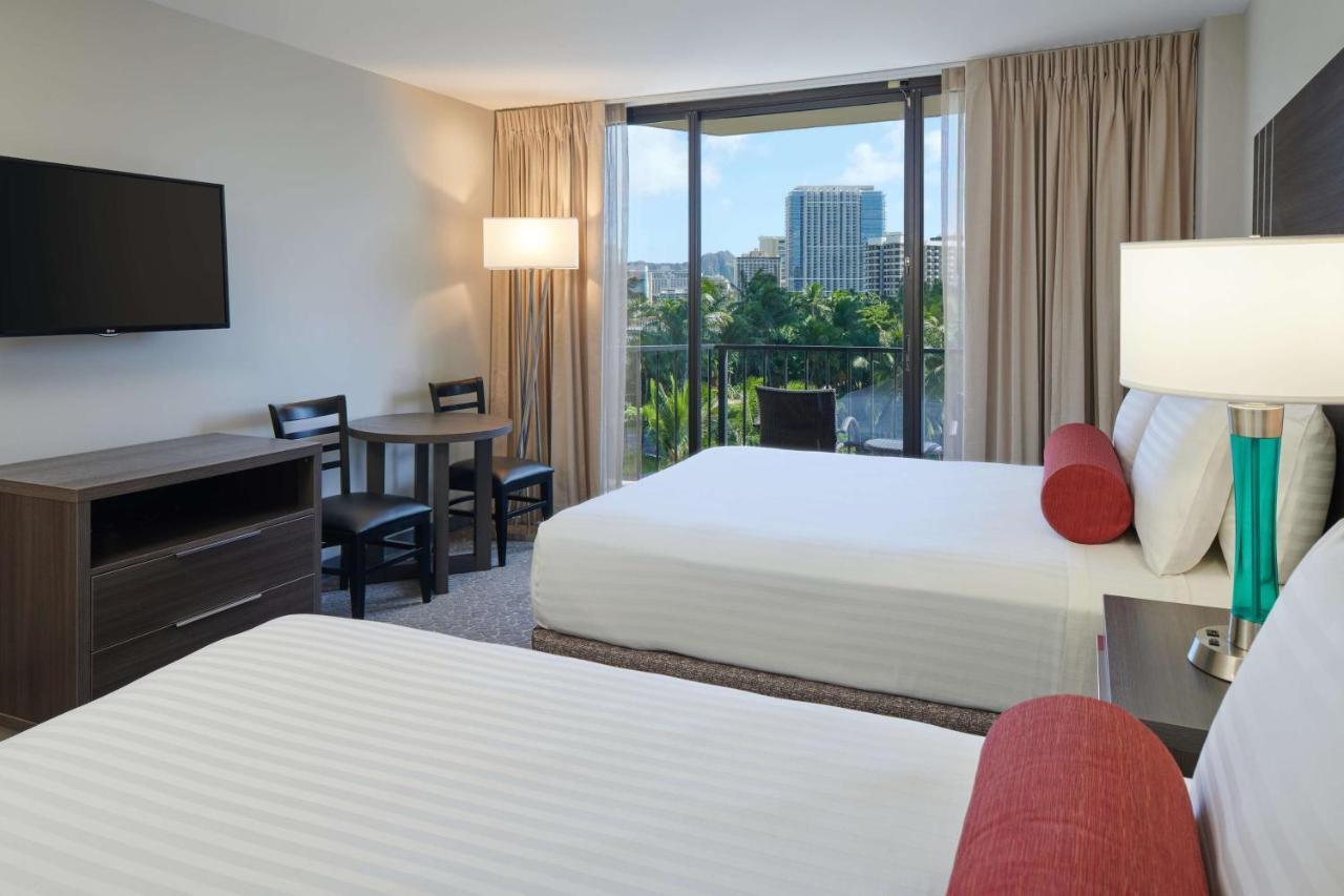 Room City View,1498892860:JPEG
