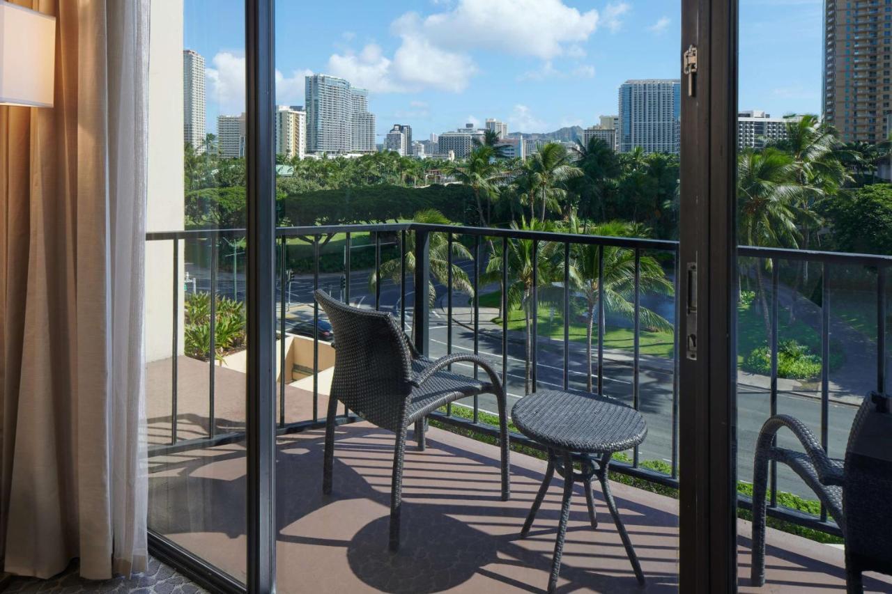 Diamond Head View Room,1498892821:JPEG