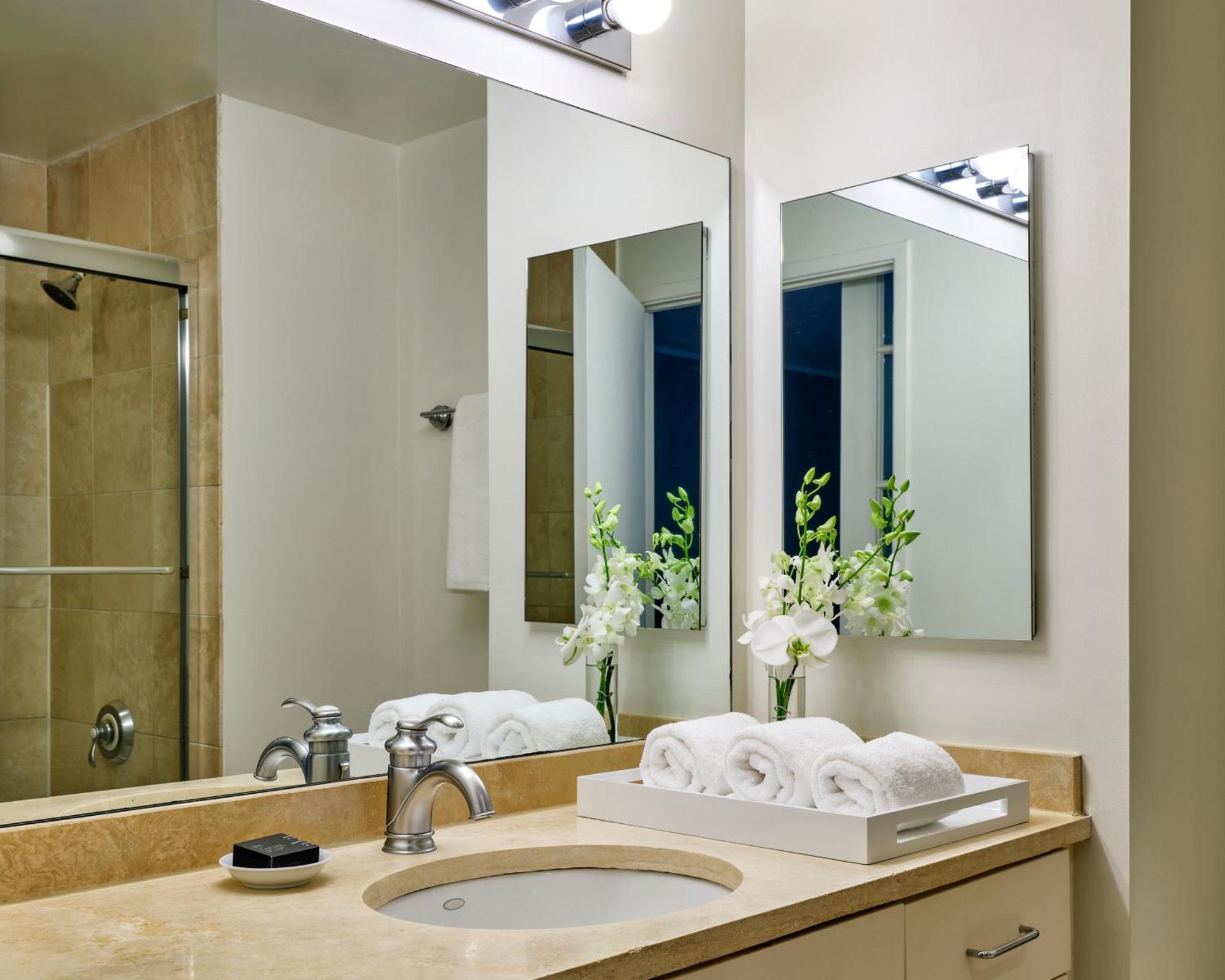 One Bedroom Platinum Suite