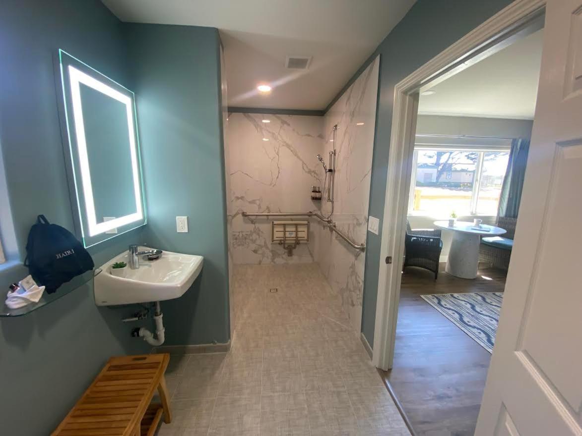 Accessible Budget Queen Room