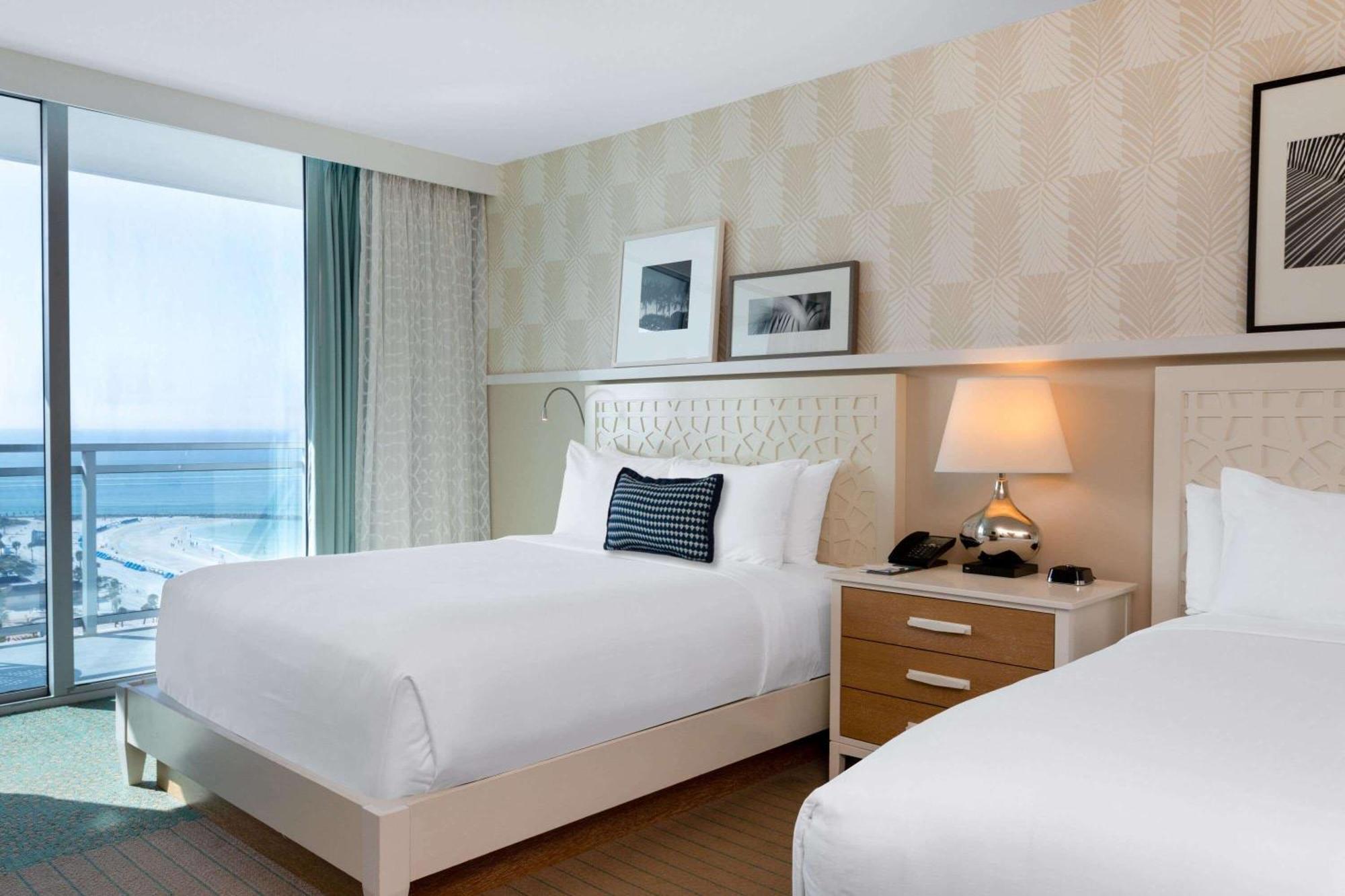 Grand Deluxe Queen Room Partial Gulf View