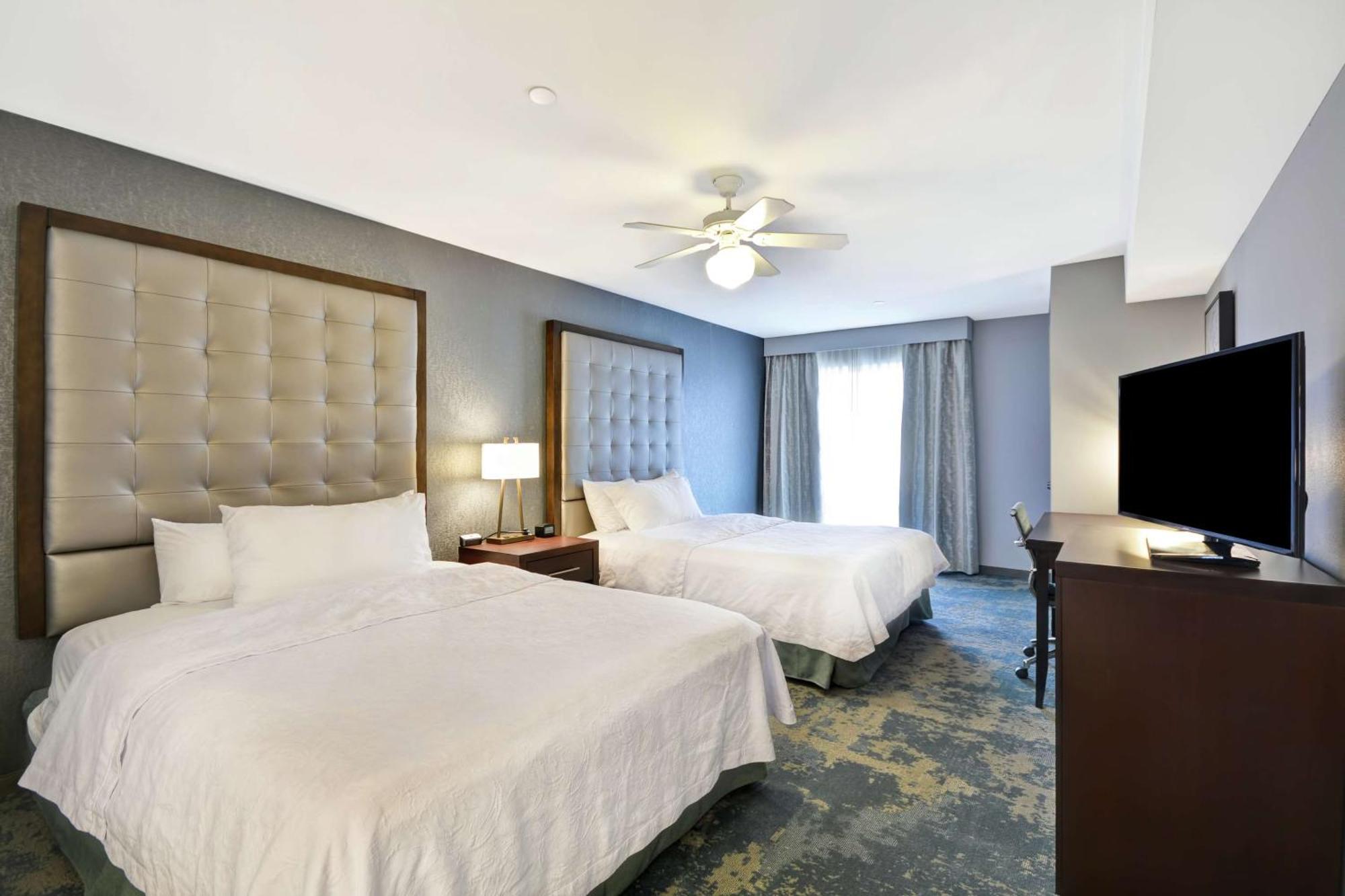 Suite Two Double Beds Bath Tub Mobility Hearing Access or Non-Smoking
