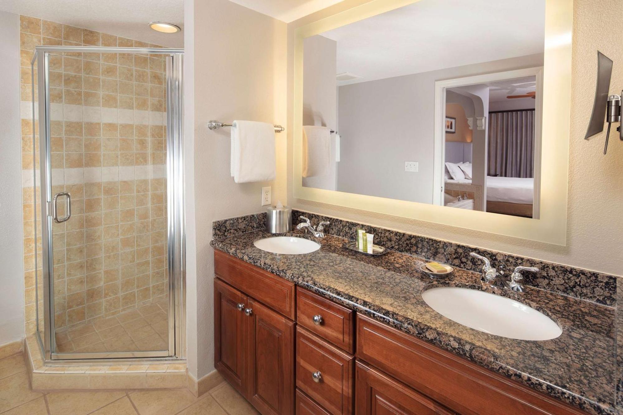 One Bedroom Suite sofabed & balcony