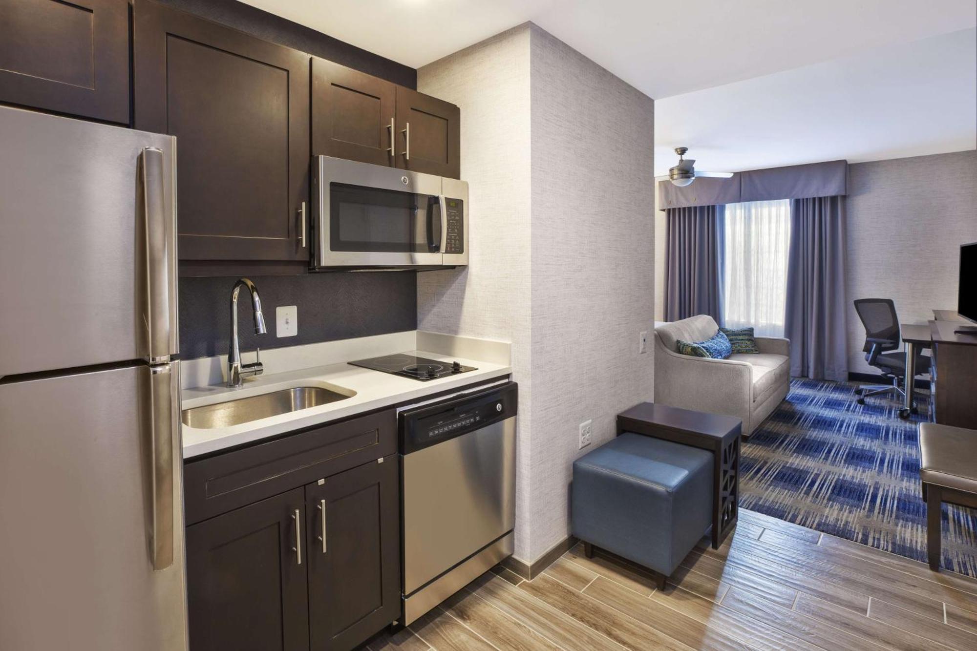 One-Bedroom King Suite Non-Smoking