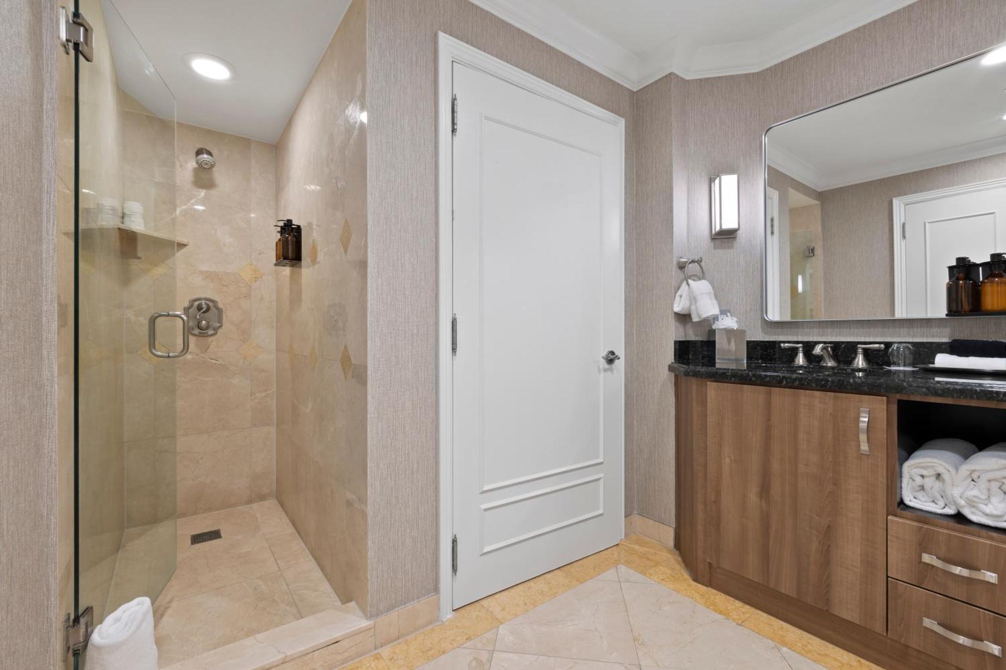 Suite 1 Chambre - Vue sur Ville