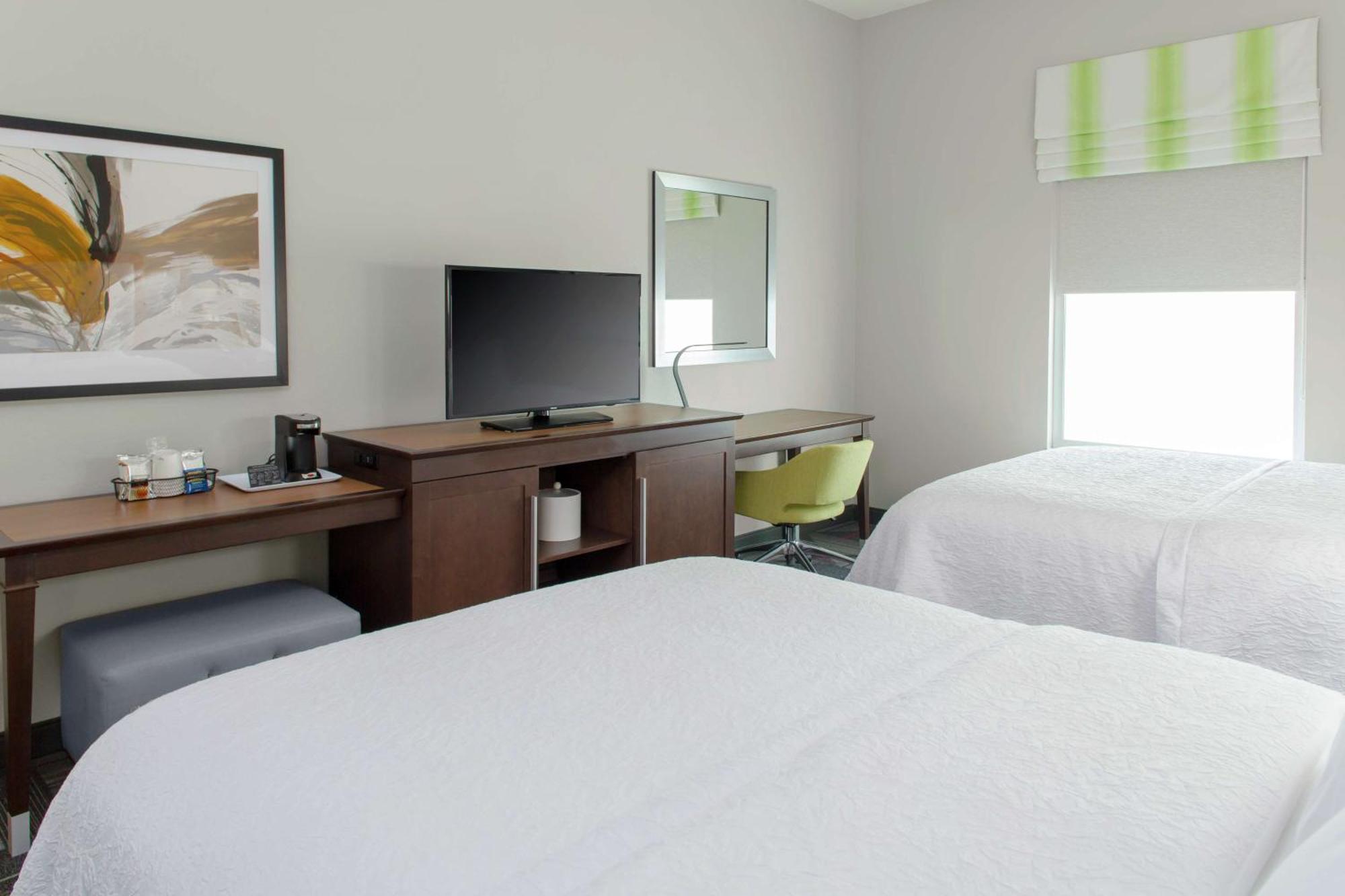 Queen Room Two Queen Beds Non-Smoking