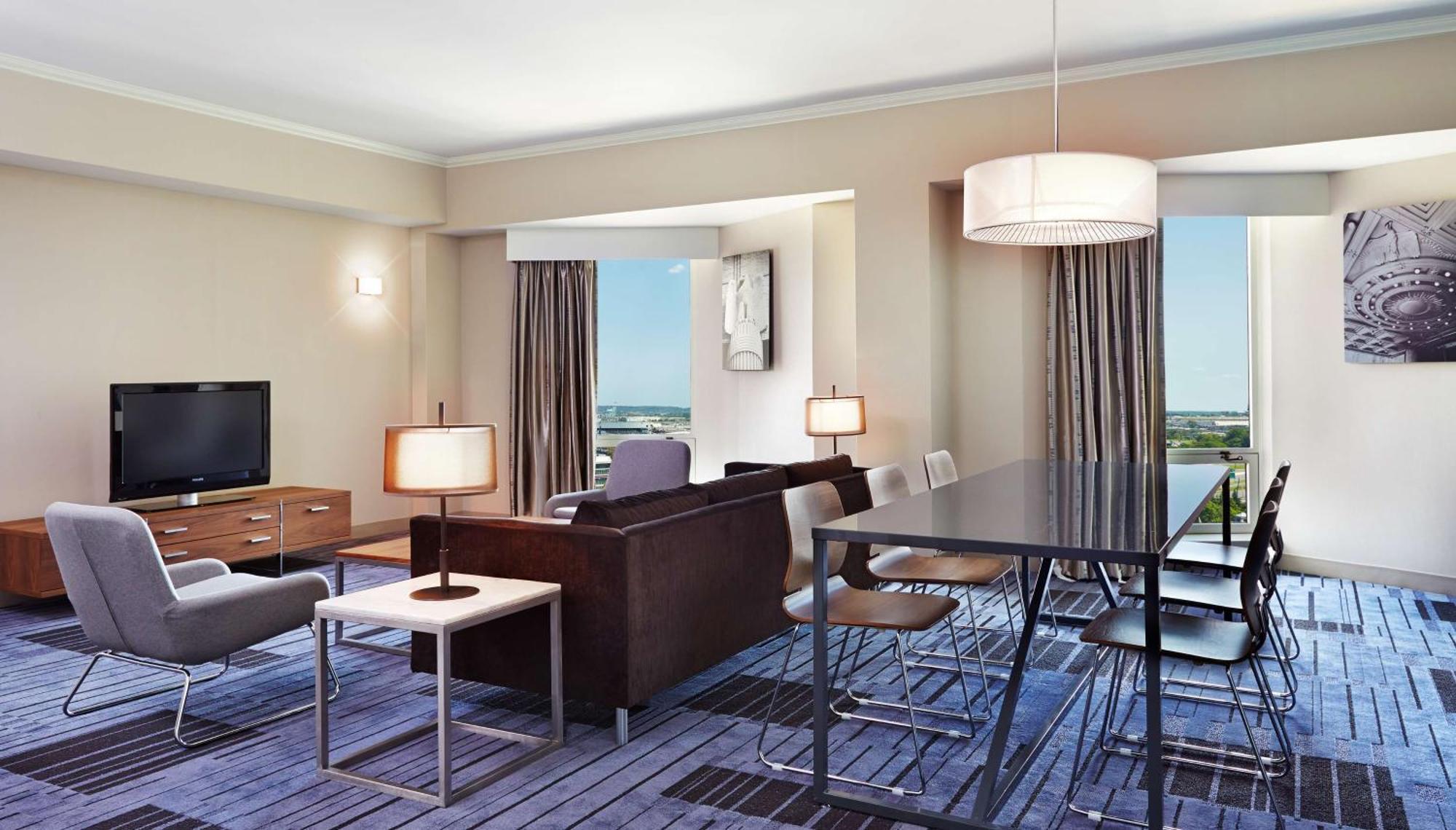 One-Bedroom Executive King Suite