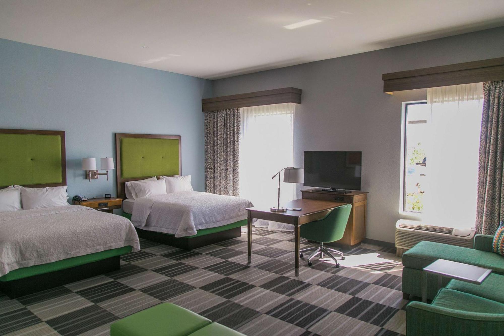 Suite Monolocale con 2 Letti Queen-Size - Non Fumatori
