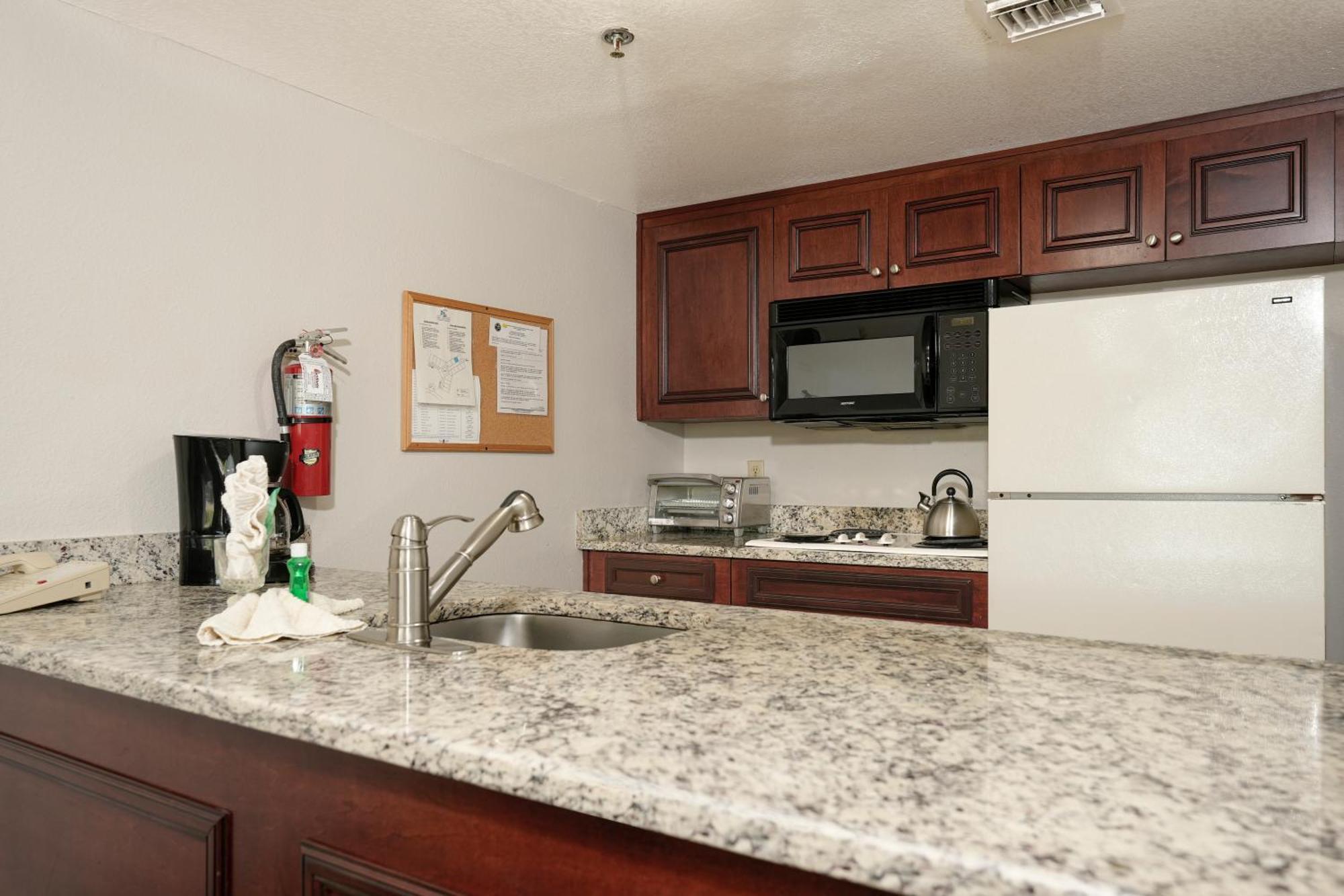 Deluxe One-Bedroom Suite Balcony