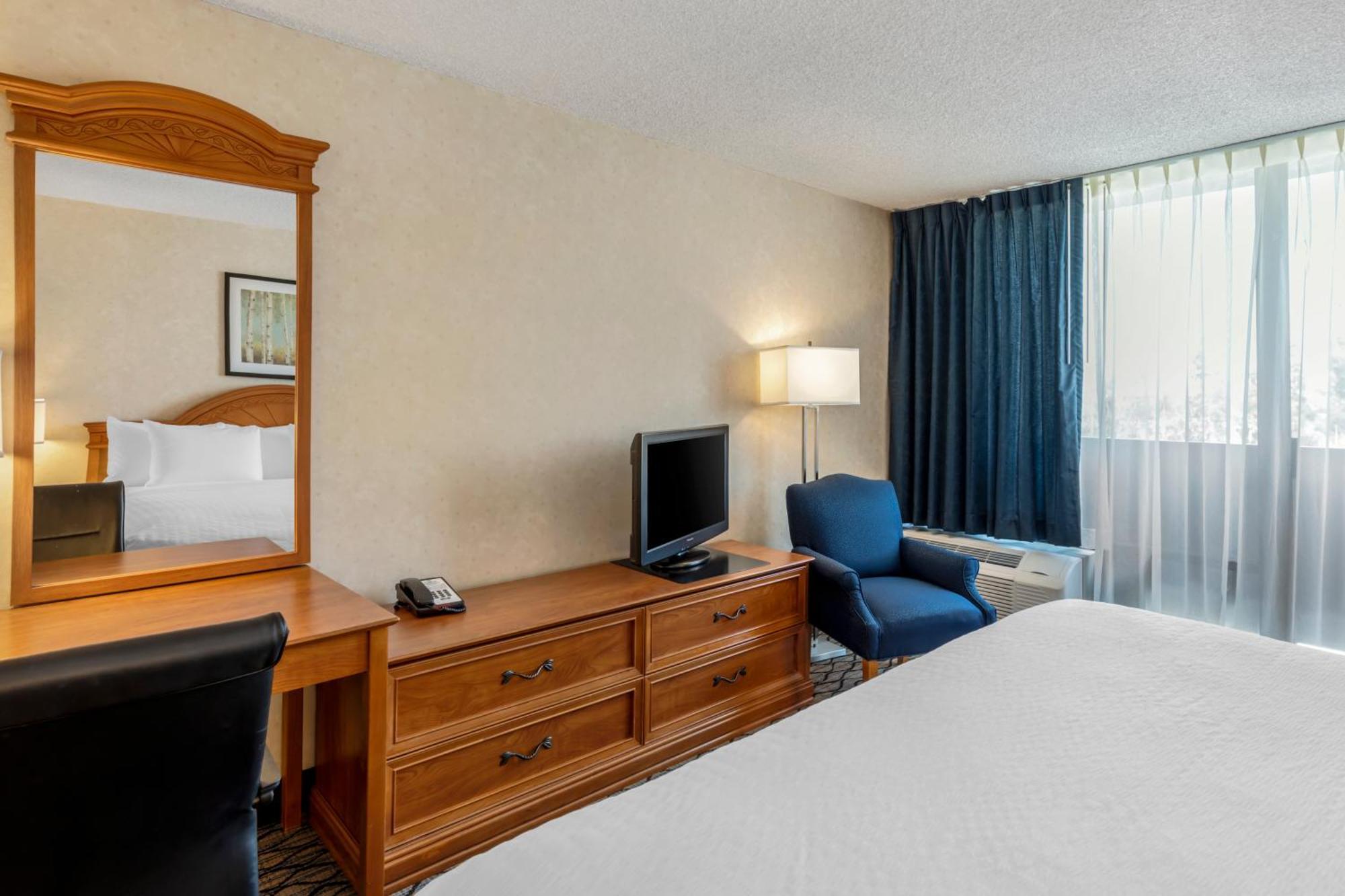 Standard Room 2 Double Beds Non-Smoking