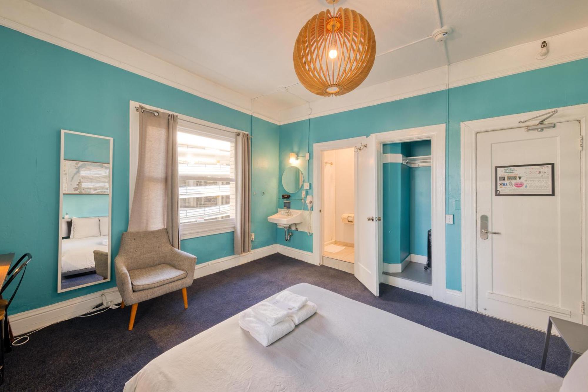 Private Queen Room Ensuite
